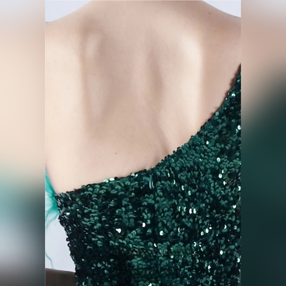 Green and Gold Sequin Gown with High Slit - Picture 12 of 16